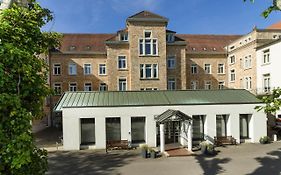 Bildungshaus St. Bernhard - Wohnen und Tagen